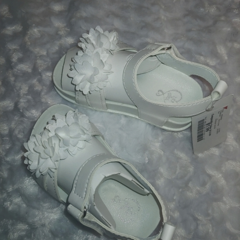 Shoes - Picture 8 of 10